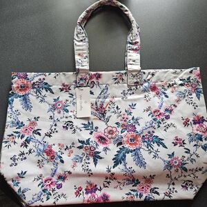 Vera Bradley City Shopper Tote In Magnifique Floral, NWT